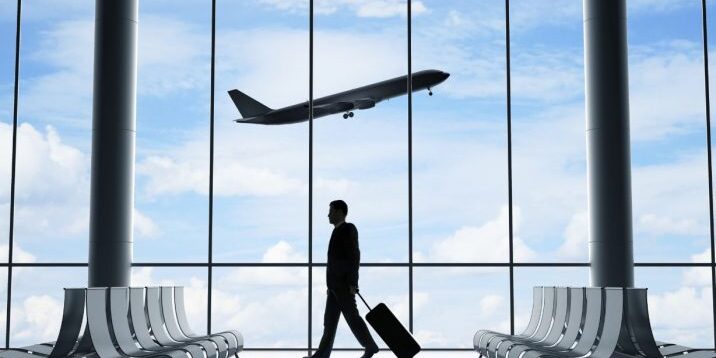 Traveling-on-business-5-tips-for-productivity-when-you-are-on-a-business-trip-2-716×500
